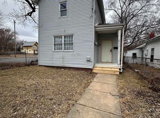 1305 NE Monroe St, Peoria, IL 61603