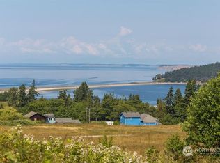 681 Spyglass Ln, Sequim, WA 98382