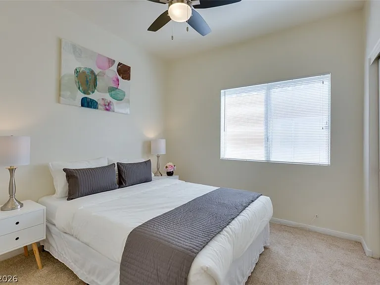 7886 Blue Brook Dr — Photo 15