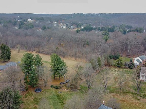 4th image of 18657 Middletown Rd