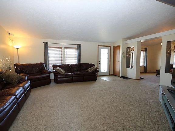 4th image of 5134 Hazelwood Ct