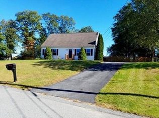 97 Myra Dr, Somerset, MA 02725