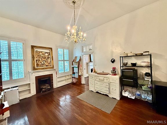 27th image of 801 Washington St