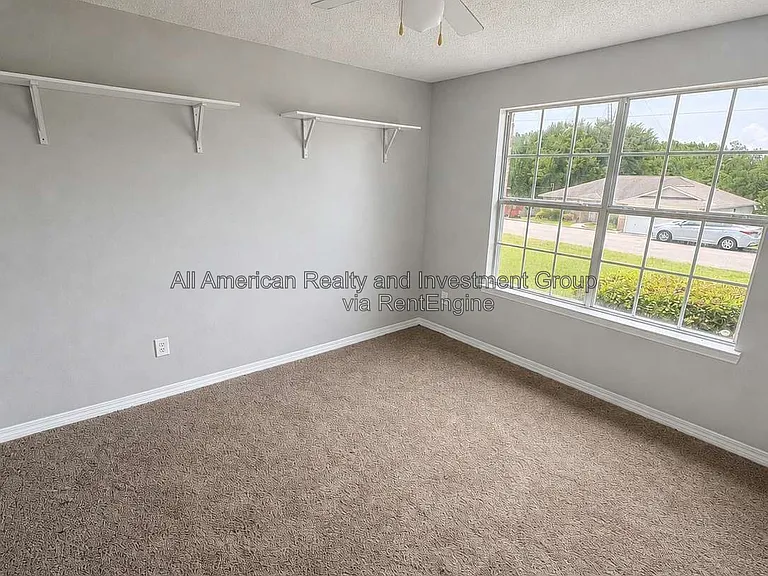 216 Lustan Dr — Photo 13