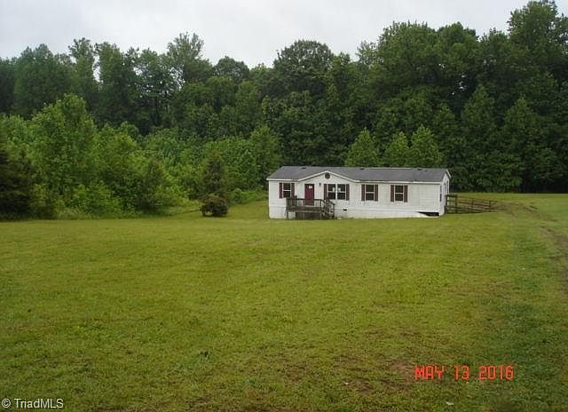 1st image of 250 Steamboat Dr