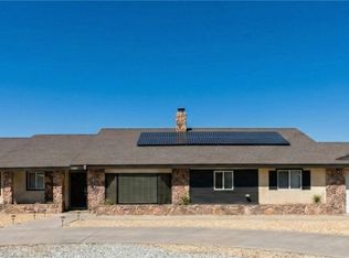 14010 Jicarilla Rd, Apple Valley, CA 92307