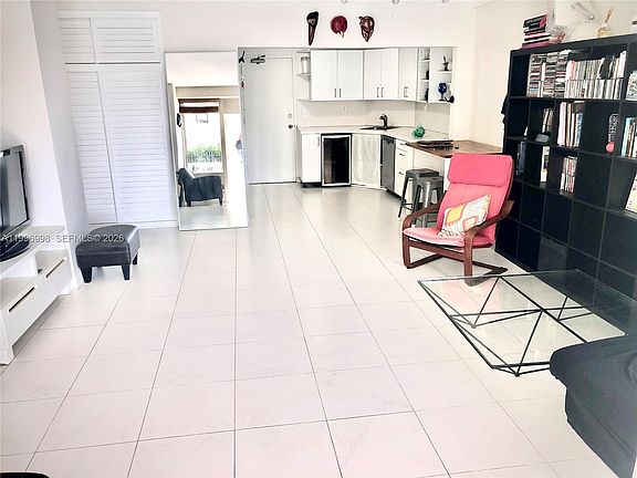 3rd image of 1430 Brickell Bay Dr APT 106