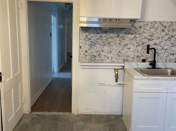 69 W Liberty St FLOOR 3