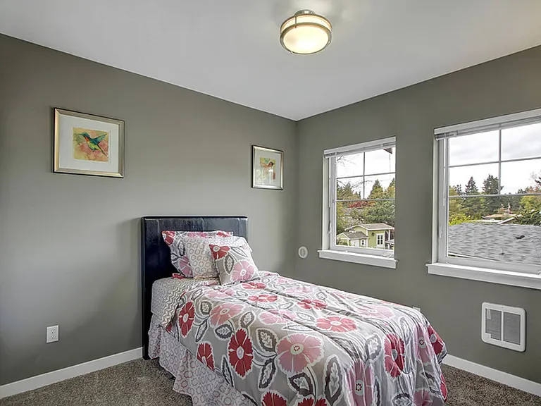 The Villas in Bellevue — Photo 9