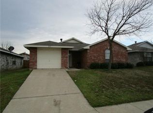 2555 Las Villas Ave, Dallas, TX 75211