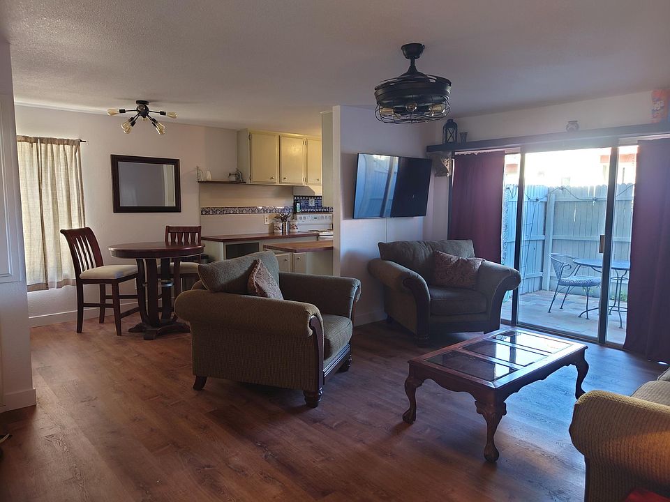 1st image of 870 B Ave #304