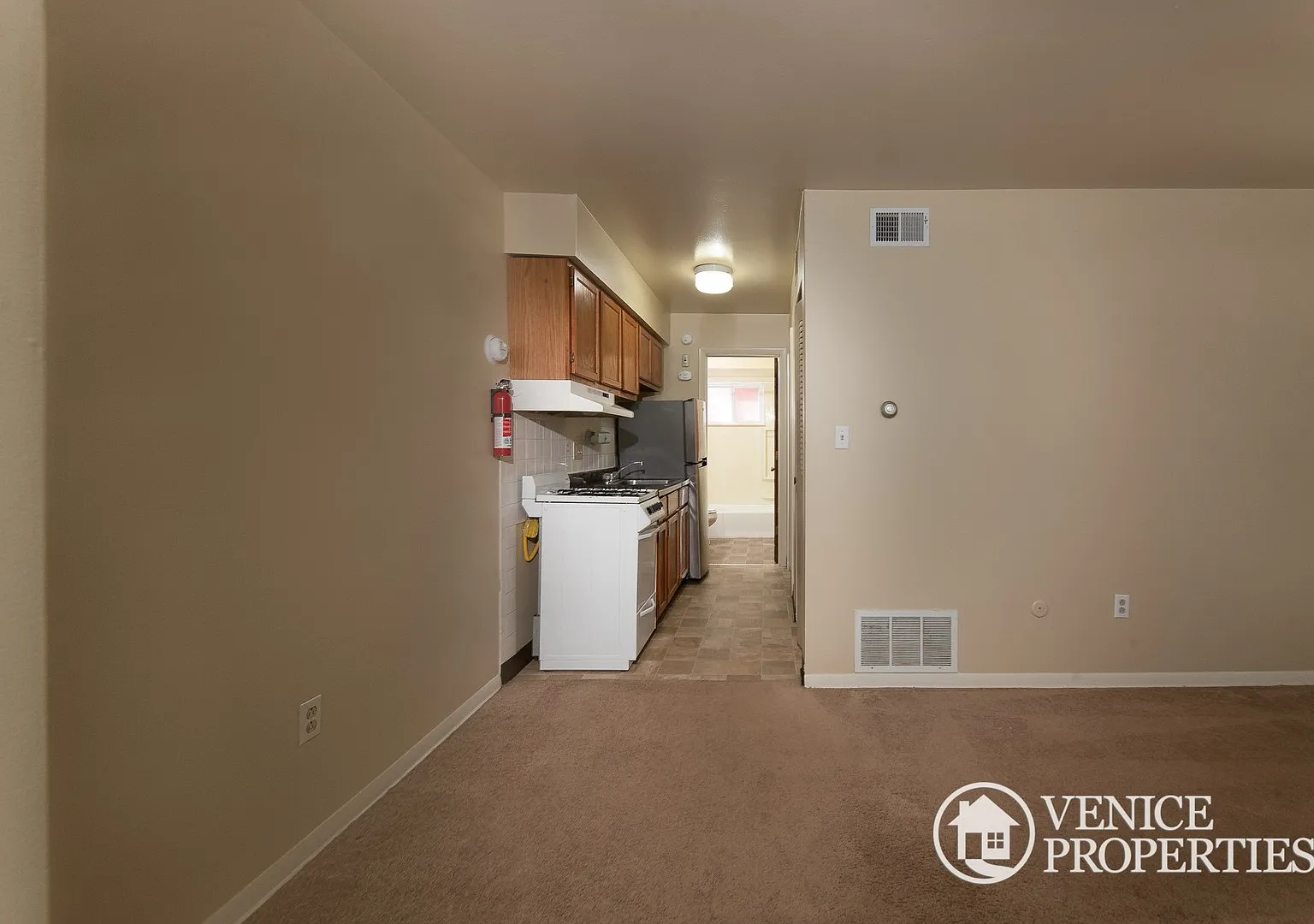 1 Bedroom On OSU Campus — Photo 4