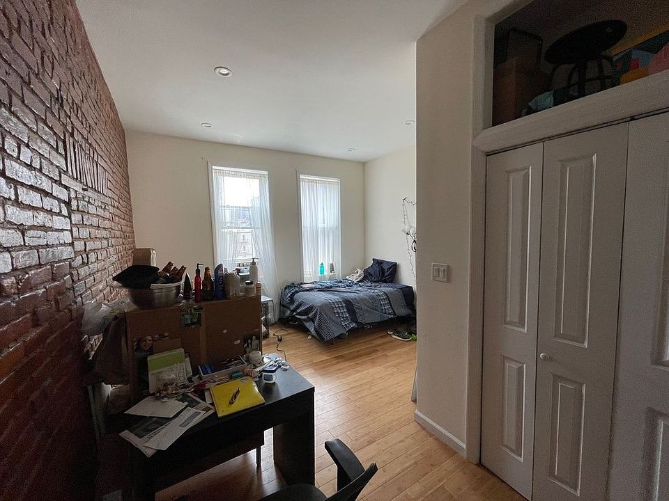 1st image of 767 Park Pl APT 4R