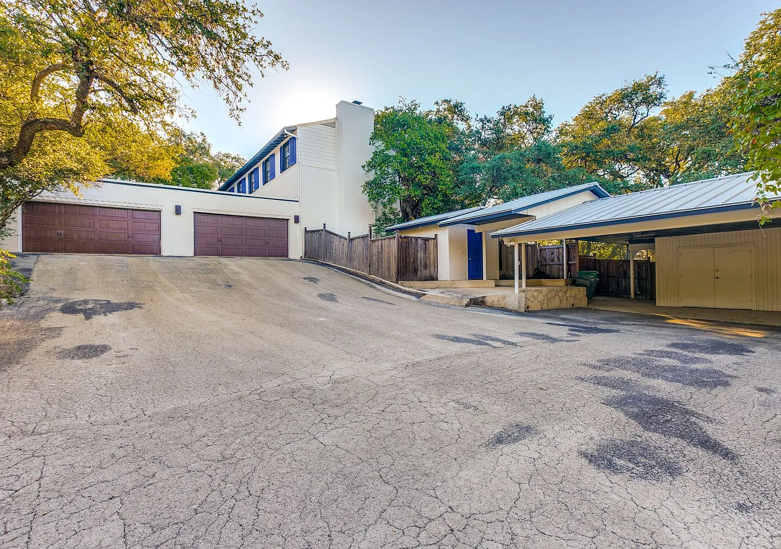 5-Bedroom Alamo Heights Estate — Photo 2