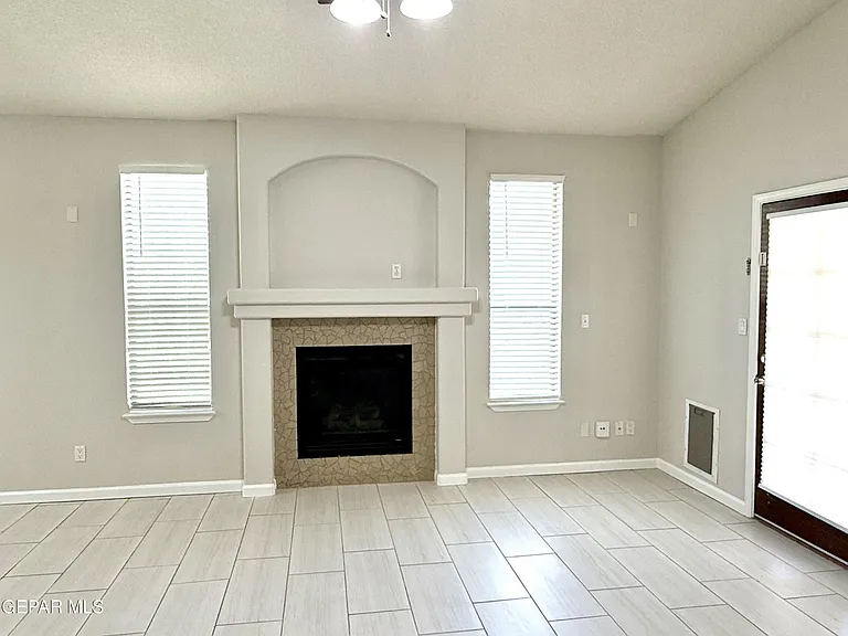 12749 Tierra Salas — Photo 6