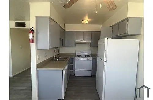 126 Altez St NE #C Photo 1