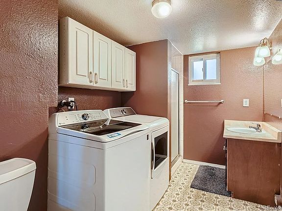 5th image of 566 Voiles Dr #1