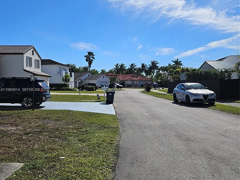7301 SW 159th Ave — Photo 10