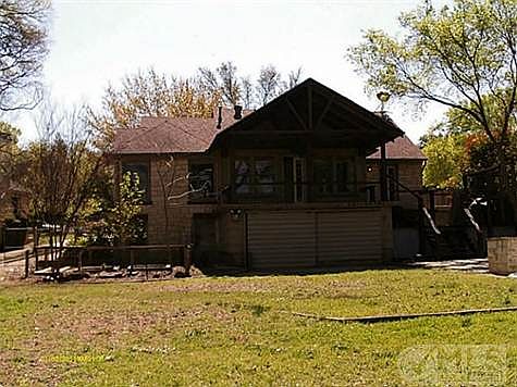 5th image of 2333 Barberry Dr