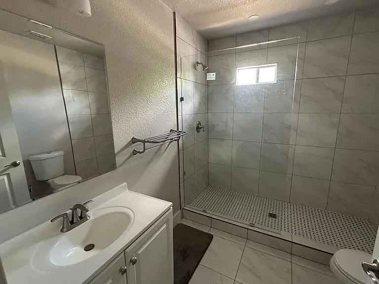 1201 S Palmetto — Photo 16