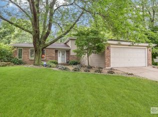 802 Ranchwood Dr, Shorewood, IL 60404