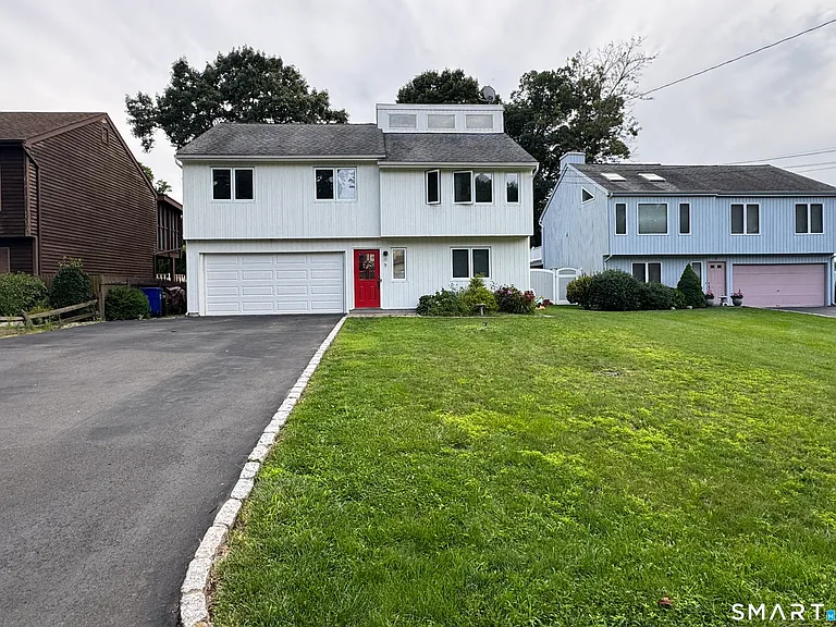 9 Oakledge Cir — Photo 1