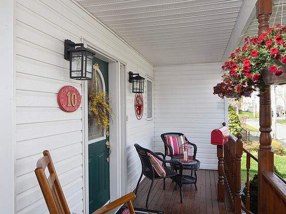 5th image of 10 Blanchard Cres