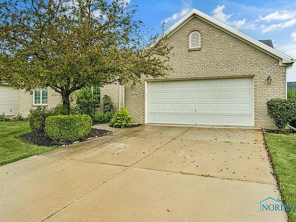 2nd image of 26356 E Wexford Dr