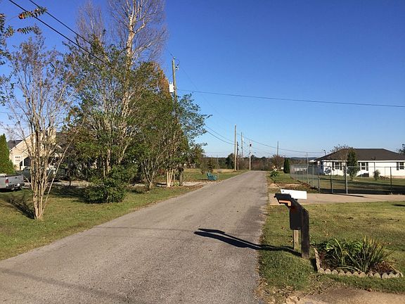 4th image of 3963 Shaw Dr