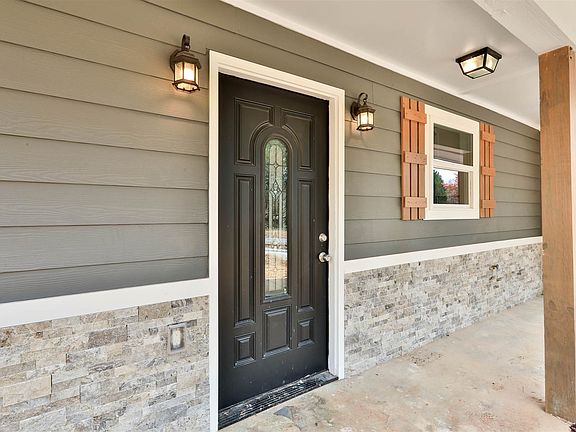 5th image of 4 Silverwood Dr