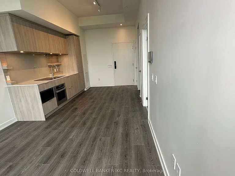 28 Ann St #1404 — Photo 8