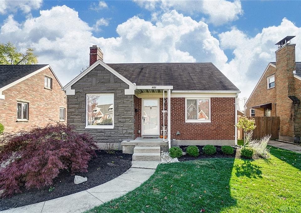 1st image of 1032 Warwick Pl