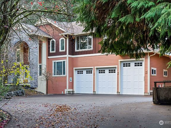 4th image of 8227 191st Avenue E