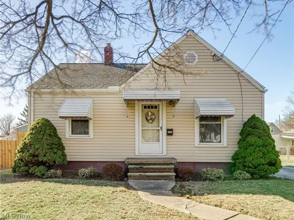 1162 Ada St, Akron, OH 44306