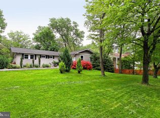 6909 Hickory Hill Rd, Falls Church, VA 22042