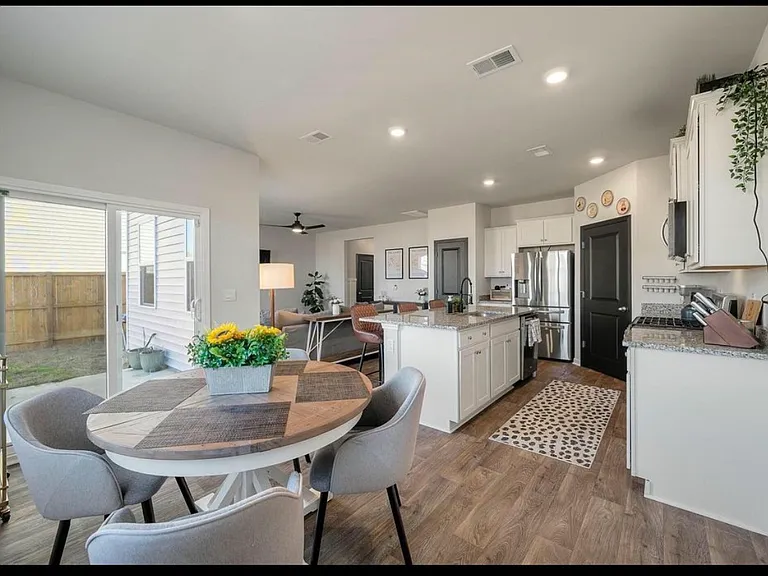 307 Black Birch Dr — Photo 5