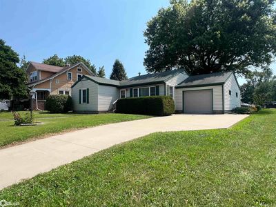 902 W Burlington Ave, Fairfield, IA, 52556
