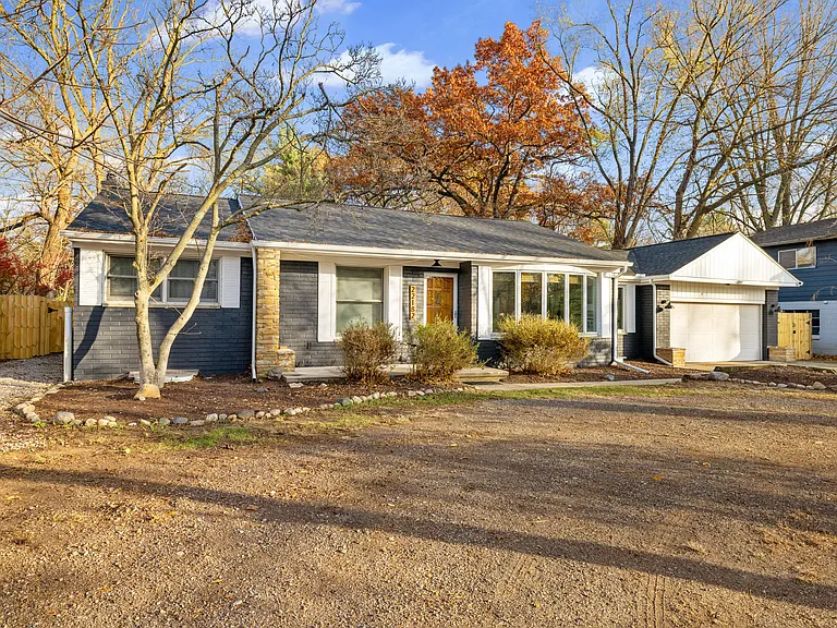 22182 Berg Rd — Photo 89
