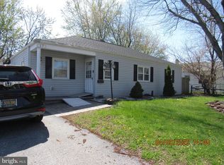 17 Lea Rd, New Castle, DE