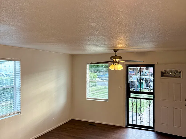 3720 N Saint Paul St — Photo 2