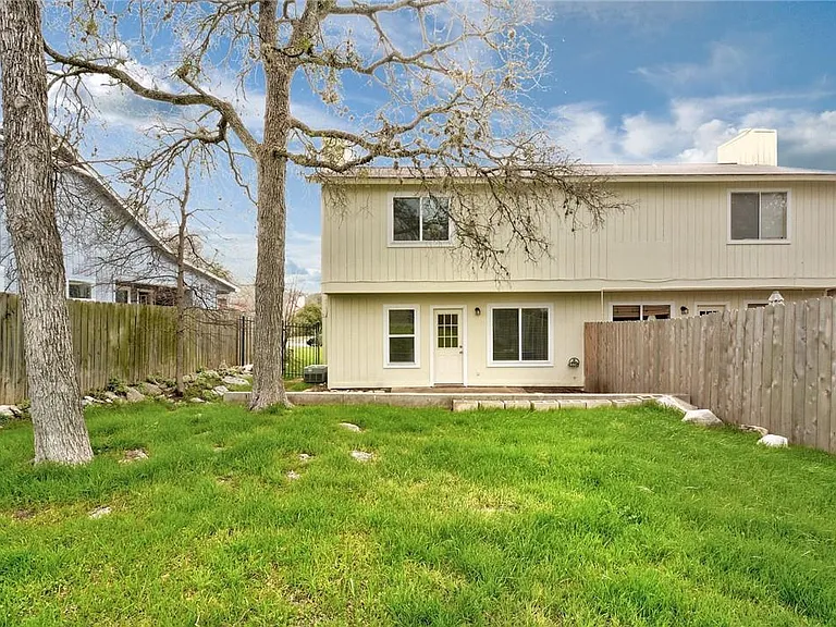 6102 Parkwood Dr #A — Photo 21