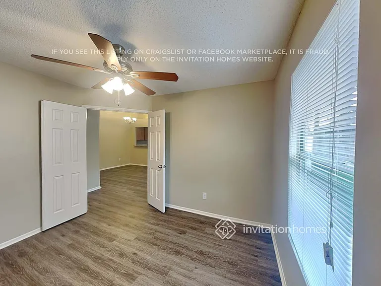 176 Edgewater Cir — Photo 14