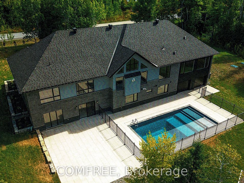 1st image of 135 Cherryhill Dr
