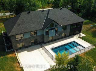 135 Cherryhill Dr, Ottawa, ON K0A 1L0