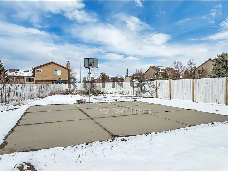 983 E Dry Gulch Cir — Photo 11