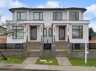 6926 Carnegie St, Burnaby, BC
