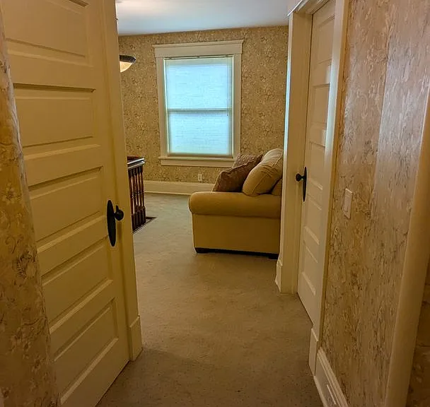 212 Chestnut Ave NE — Photo 47