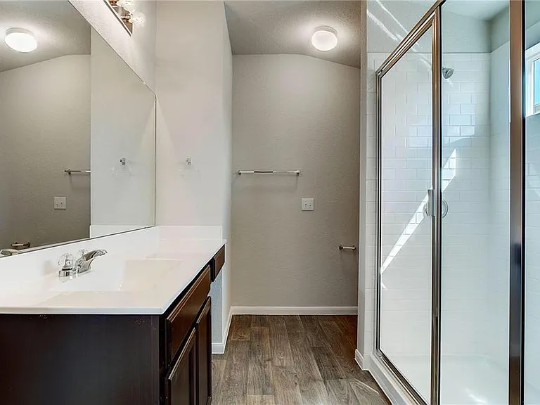 10502 Fulton Ave — Photo 19