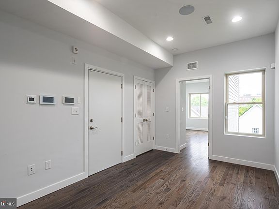 2nd image of 1752 N Marshall St #3