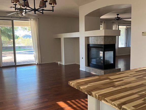 Kitchen area adjoins to family room
